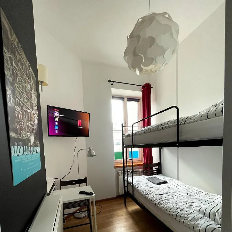 Bezagenta Rooms Centrum Варшава Хостел