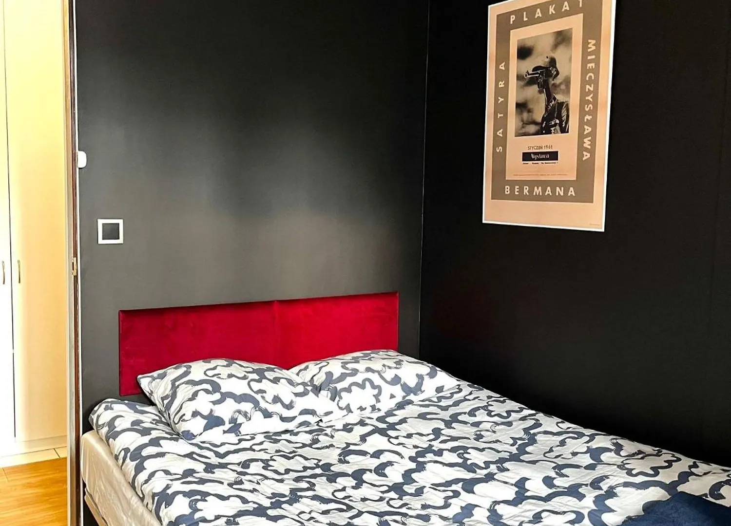 Bezagenta Rooms Centrum Варшава 0*,