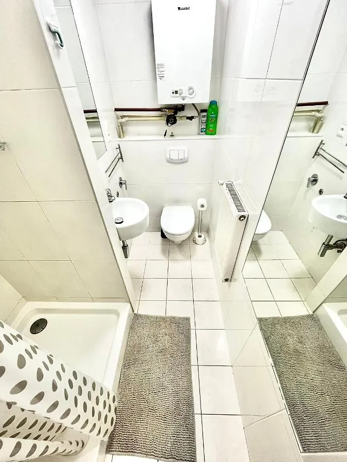 Hostel Bezagenta Rooms Centrum Varşova Polonya